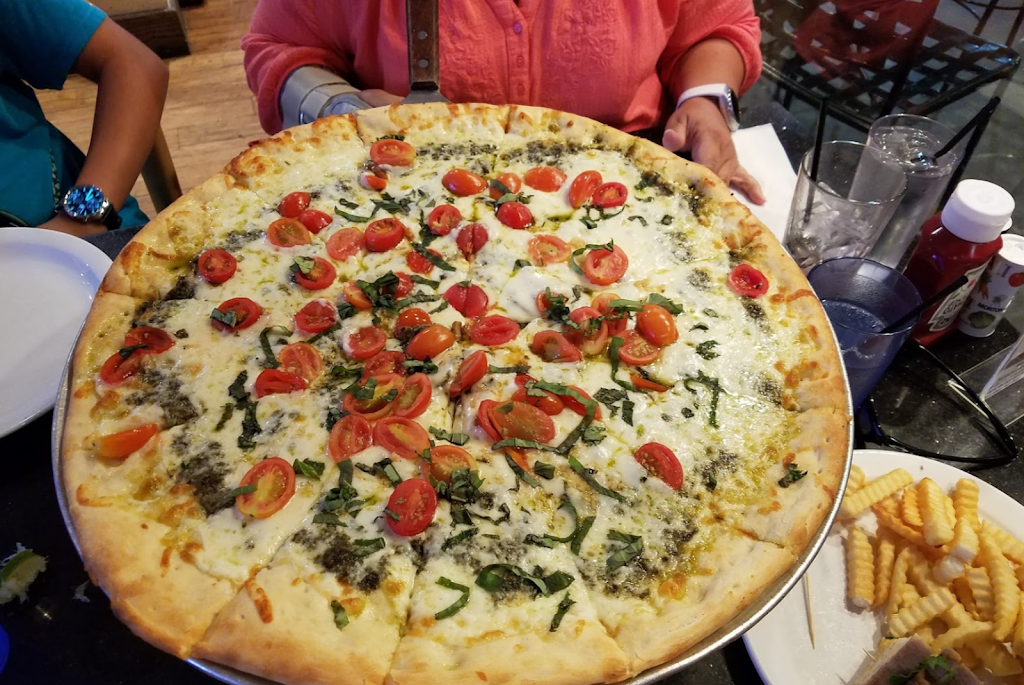 Beach Street Pizza & Bar | restaurant | 303 Beach St, Santa Cruz, CA 95060, USA | 8314718530 OR +1 831-471-8530