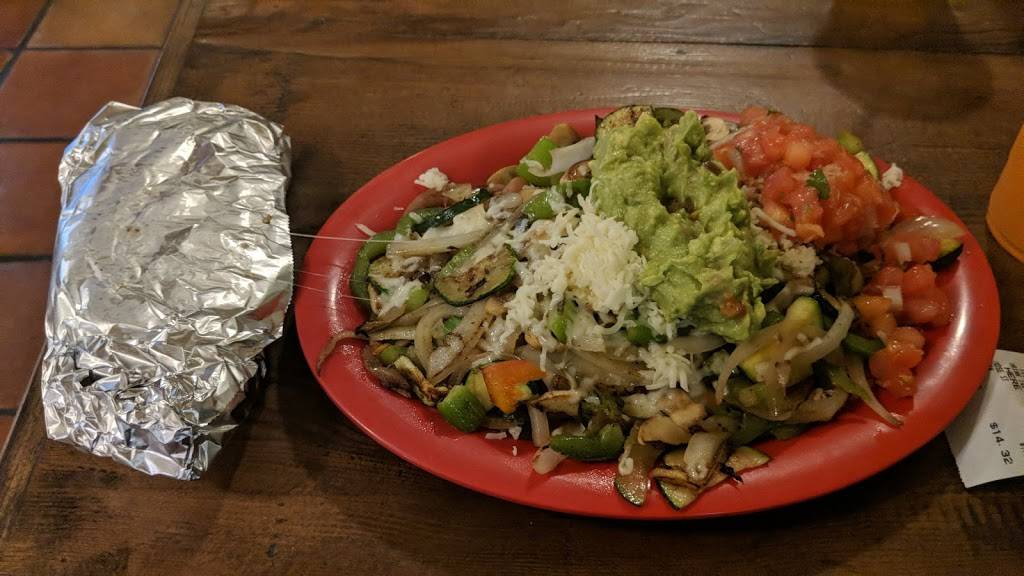 Super Cucas | restaurant | 6527 Madrid Rd, Isla Vista, CA 93117, USA | 8057703806 OR +1 805-770-3806