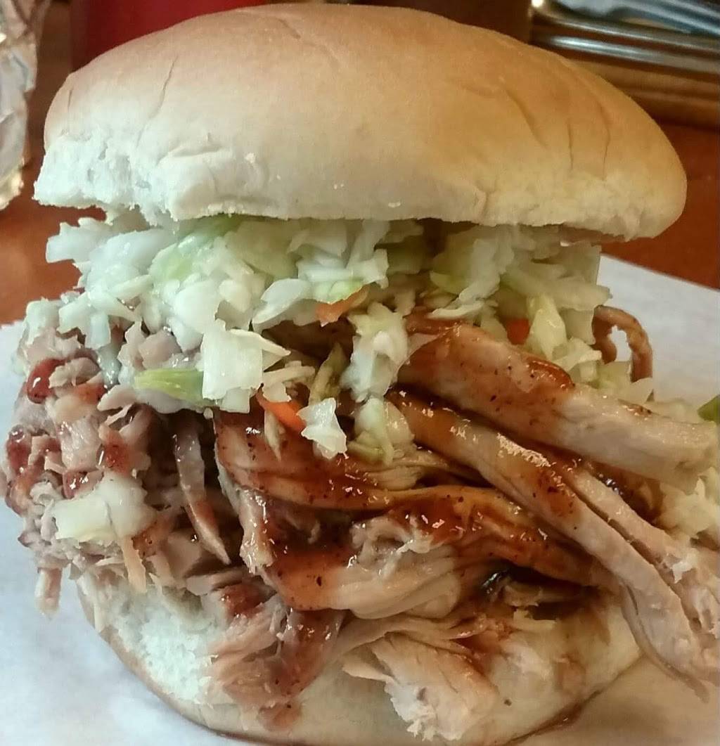 Cawthon Barbecue | restaurant | 5253 McCaney Mill Rd, Huron, TN 38345, United States | 7319670718 OR +1 731-967-0718