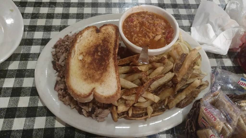 Countrys Barbecue | restaurant | 1021 Opelika Rd, Auburn, AL 36830, USA | 3348218711 OR +1 334-821-8711