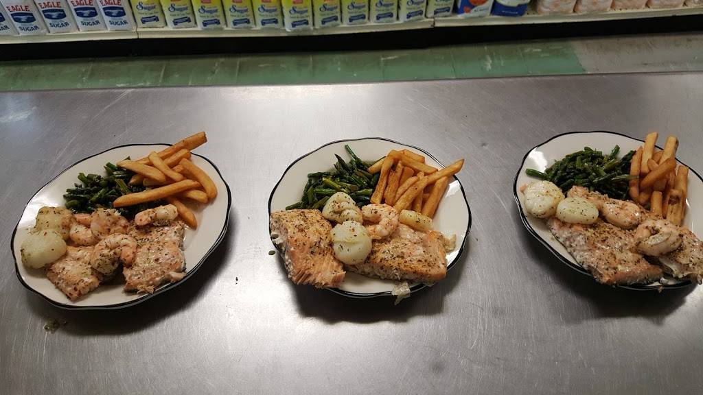 New Bergen Food Market | restaurant | 943 Bergen St, Newark, NJ 07112, USA | 9739236746 OR +1 973-923-6746