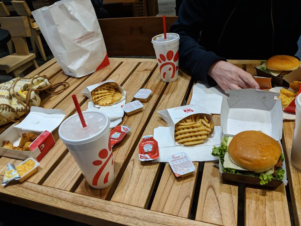 Chick-fil-A | restaurant | 10250 Santa Monica Blvd, Los Angeles, CA 90067, USA | 3105579661 OR +1 310-557-9661