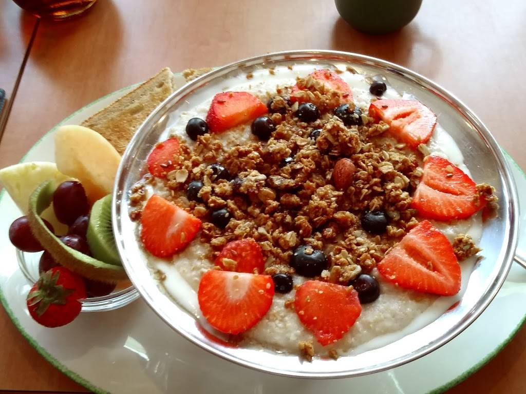 Cora - Lincoln Fields | restaurant | 1355 Richmond Rd, Ottawa, ON K2B 6R7, Canada | 6138282672 OR +1 613-828-2672