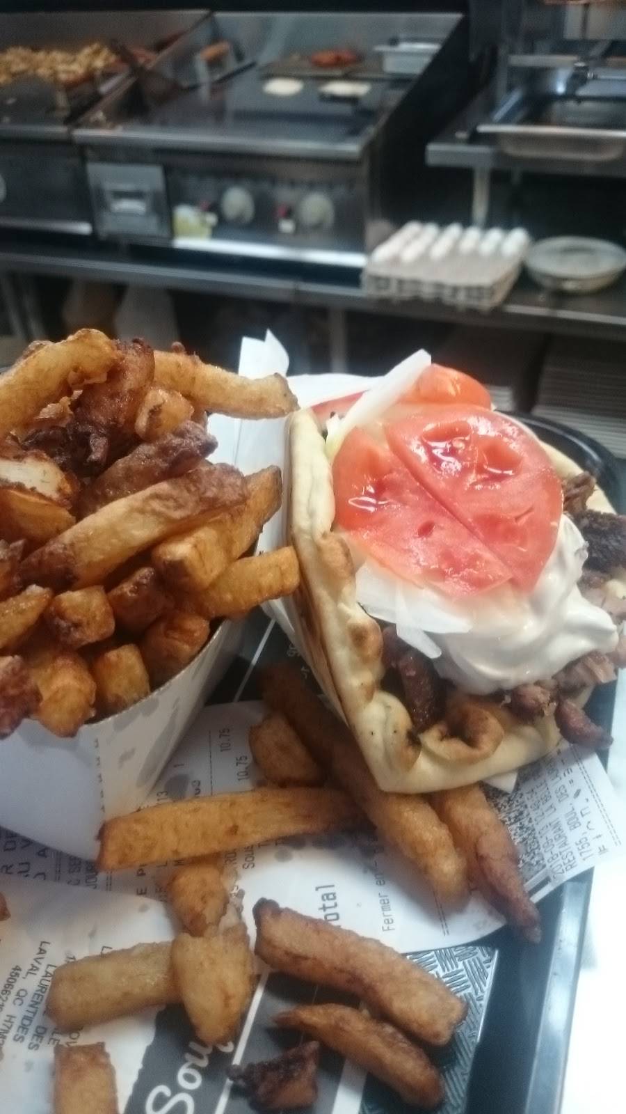 Belle Province LOriginale | restaurant | 1755 Boulevard des Laurentides, Laval, QC H7M 2P7, Canada | 4506621008 OR +1 450-662-1008