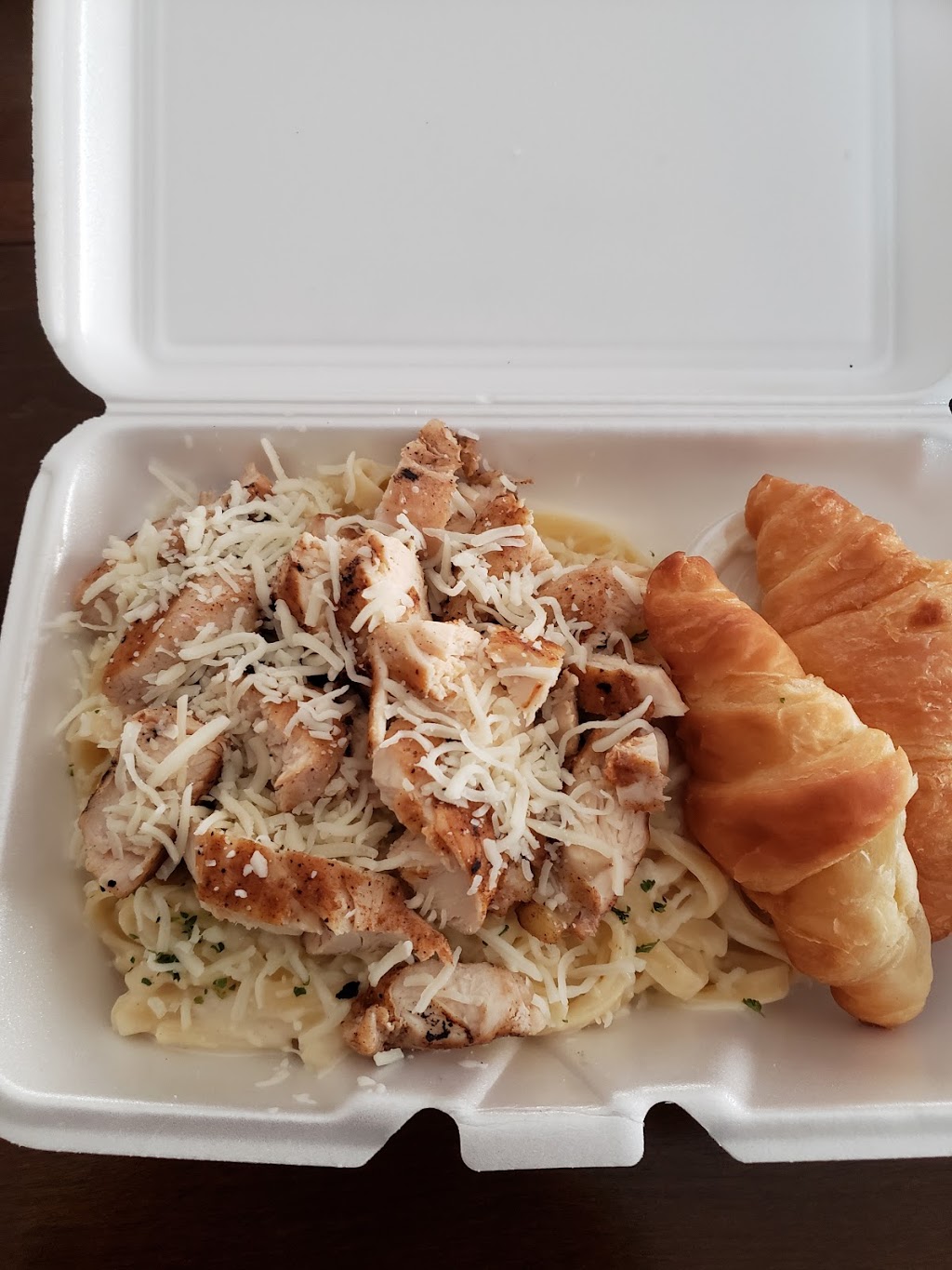 SALADS-TO-GO | restaurant | 914 S Tennessee Ave, Parsons, TN 38363, USA | 7317986511 OR +1 731-798-6511