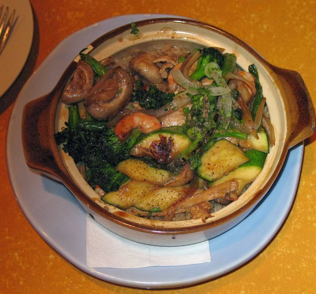 Minh Hai | restaurant | 1096 Park Ave, Cranston, RI 02910, USA | 4013838071 OR +1 401-383-8071