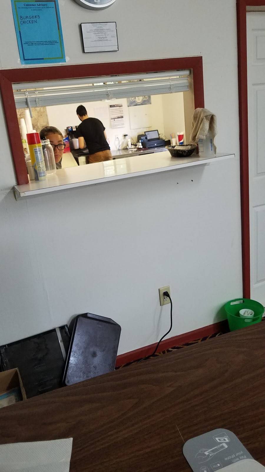 Thunderbird Burgers & Ice Cream | restaurant | 719 Main St, Towanda, KS 67144, USA | 3165366032 OR +1 316-536-6032