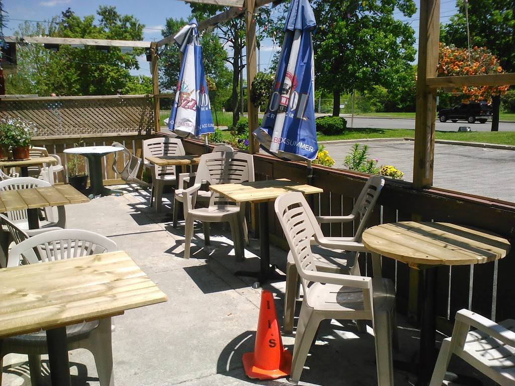 Lilys Place | night club | 1381 Lakeshore Rd E, Mississauga, ON L5E 1G6, Canada | 9052744400 OR +1 905-274-4400