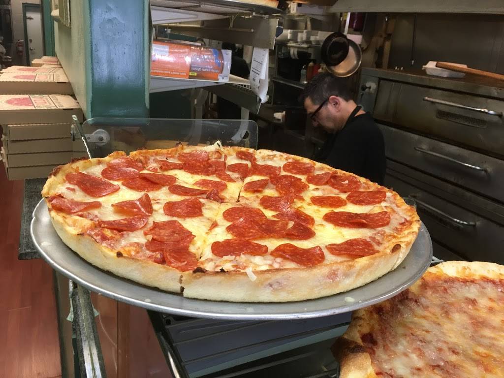 Leos Pizza | restaurant | 4065 Haverhill Rd, West Palm Beach, FL 33417, USA | 5614714955 OR +1 561-471-4955