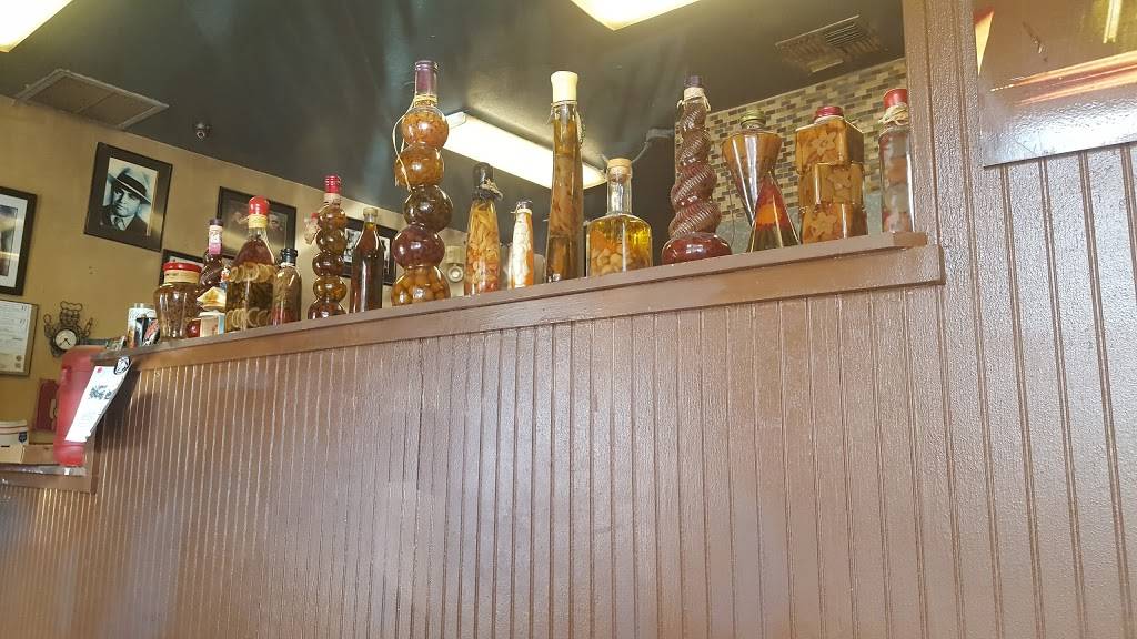 Filippos Pizza | restaurant | 132 W Park Ave #10, Edgewater, FL 32132, USA | 3864262390 OR +1 386-426-2390