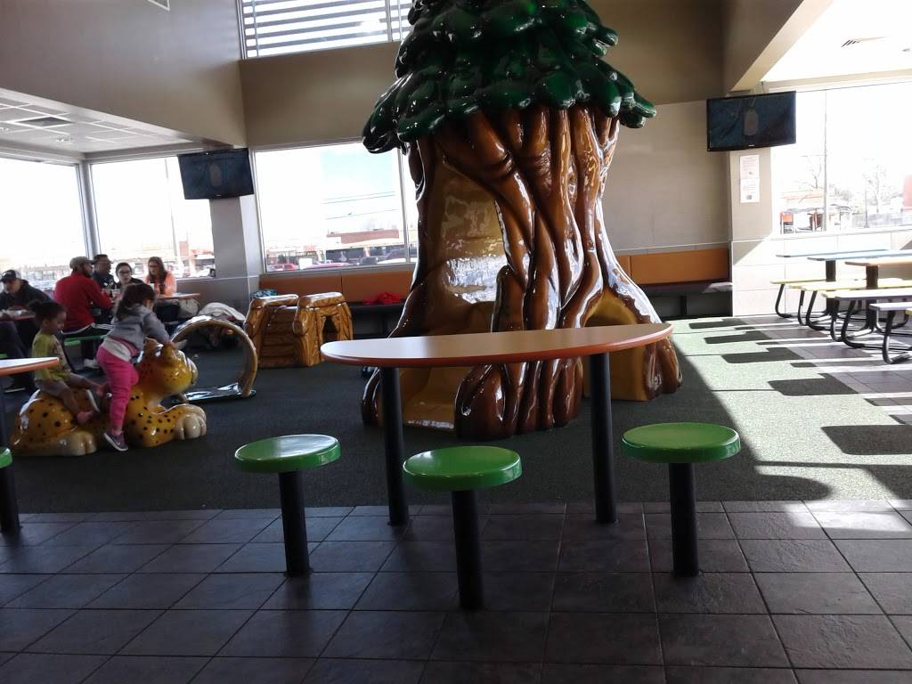 McDonalds | cafe | 12085 Veterans Memorial Dr, Houston, TX 77067, USA | 2818935500 OR +1 281-893-5500