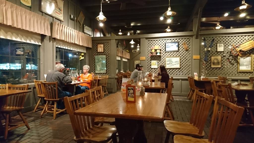 Cracker Barrel Old Country Store | restaurant | 800 N Interstate Dr, Norman, OK 73072, USA | 4053603117 OR +1 405-360-3117