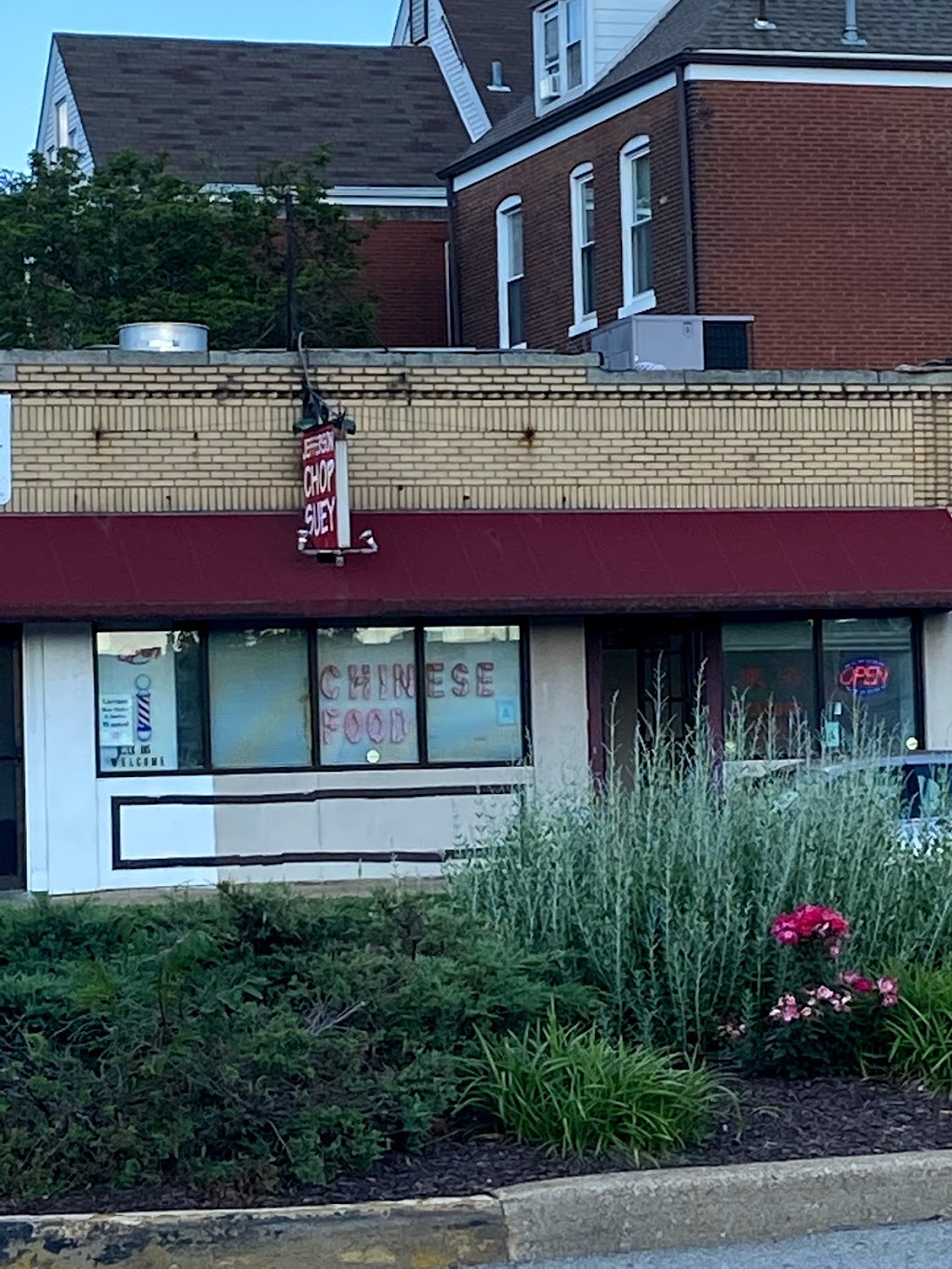 Jefferson Chop Suey | restaurant | 1622 S Jefferson Ave, St. Louis, MO 63104, USA | 3147731688 OR +1 314-773-1688