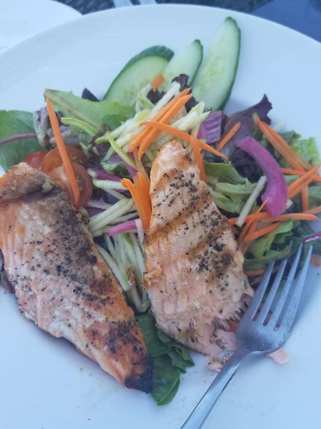 Victory Point, Bar & Grill | restaurant | 332 Victory Rd, Quincy, MA 02171, USA | 6174811070 OR +1 617-481-1070