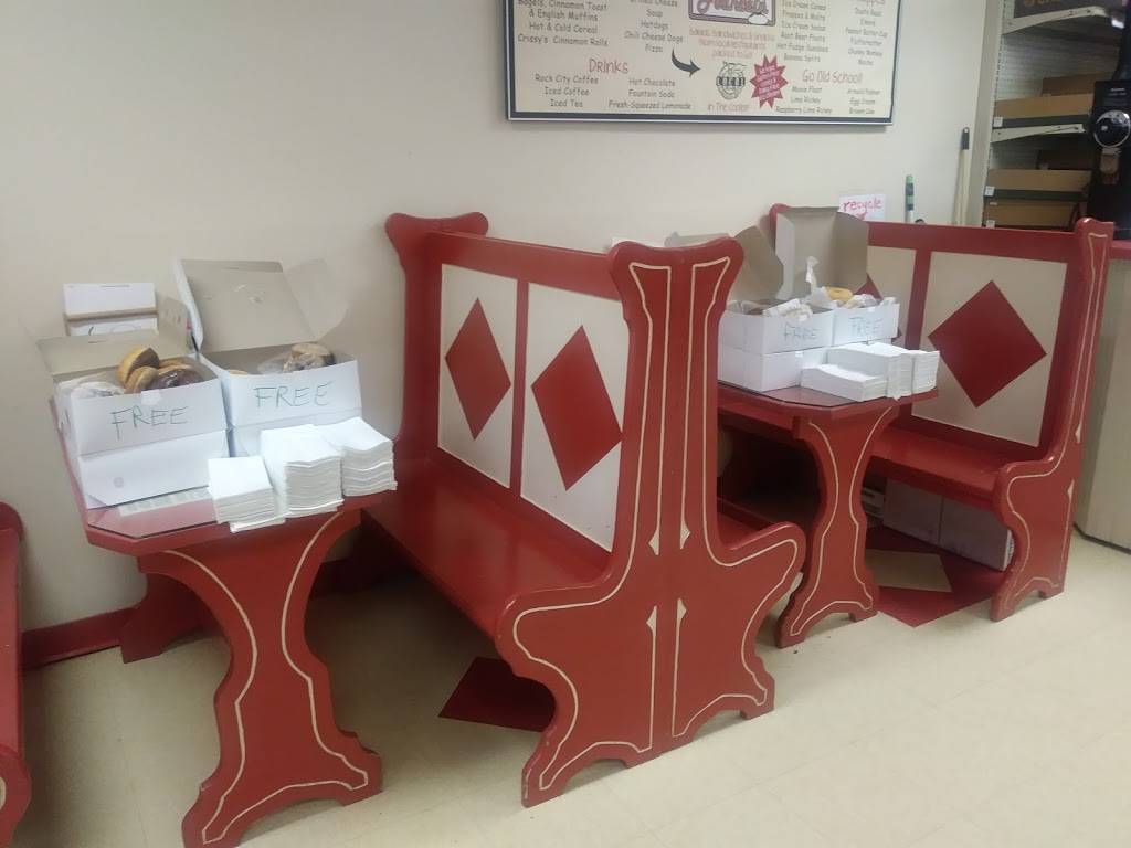 Waltz Soda Fountain | restaurant | 167 Main St, Damariscotta, ME 04543, USA | 2075637632 OR +1 207-563-7632