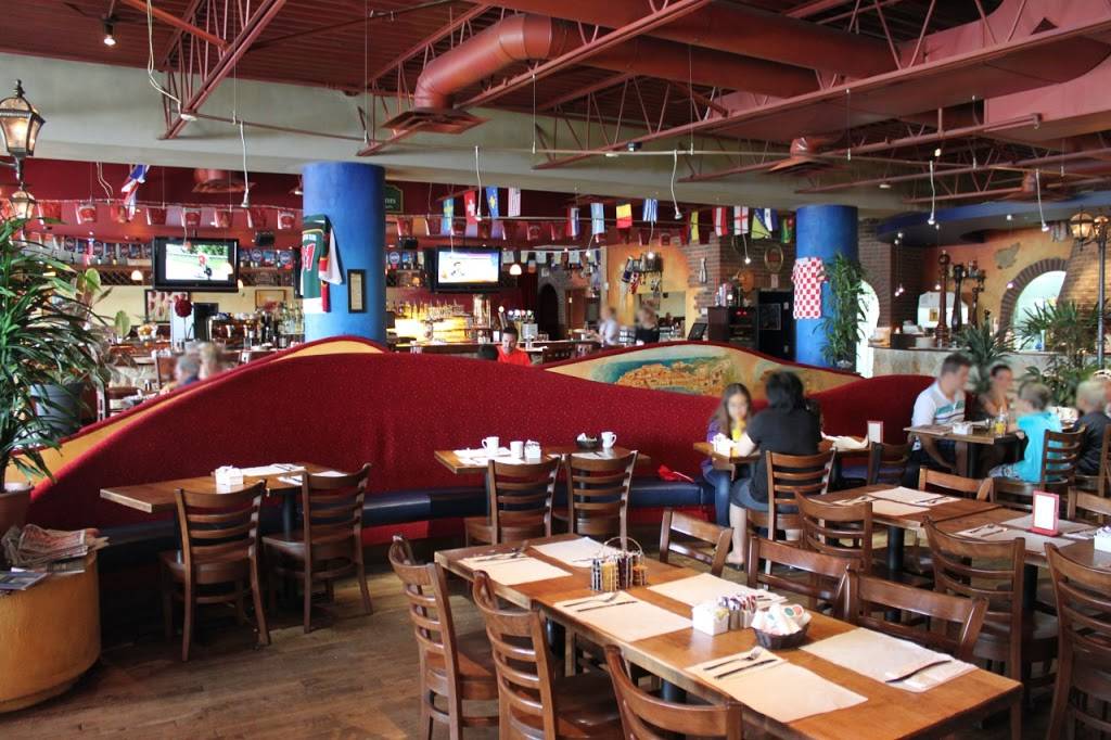 Breakfast Club | restaurant | 7577 Boulevard Taschereau, Brossard, QC J4Y 1A2, Canada | 4509262224 OR +1 450-926-2224