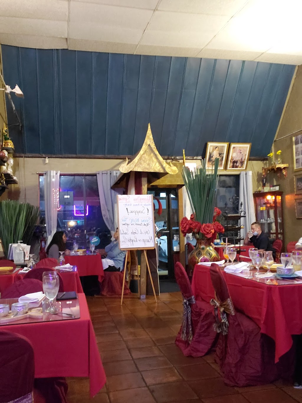 Reangthai Thai Restaurant | restaurant | 2740 Capital Cir NE, Tallahassee, FL 32308, USA | 8503867898 OR +1 850-386-7898