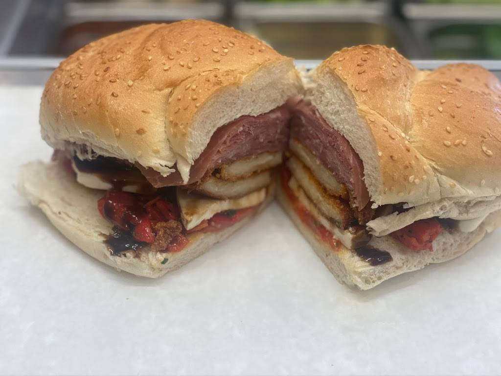 Gigis Pizza Co. | meal takeaway | 129 Waltham St, Watertown, MA 02472, USA | 6177440957 OR +1 617-744-0957