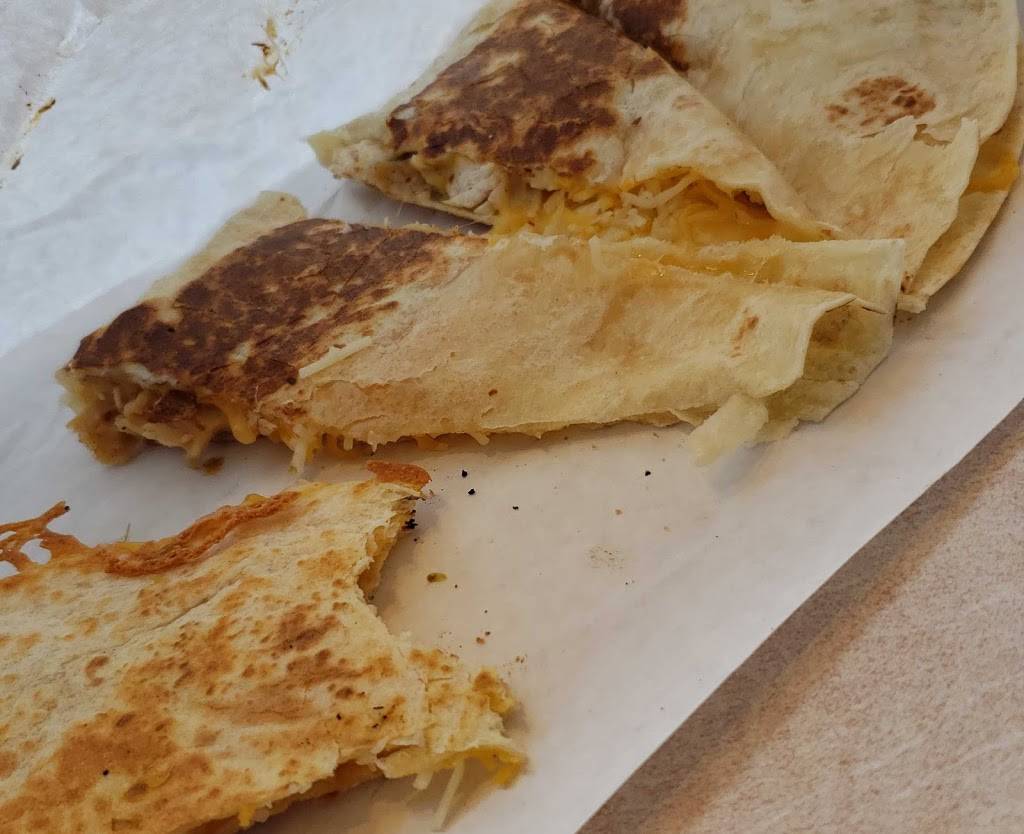 Taco Bueno | restaurant | 1601 Garth Brooks Blvd, Yukon, OK 73099, USA | 4053542107 OR +1 405-354-2107