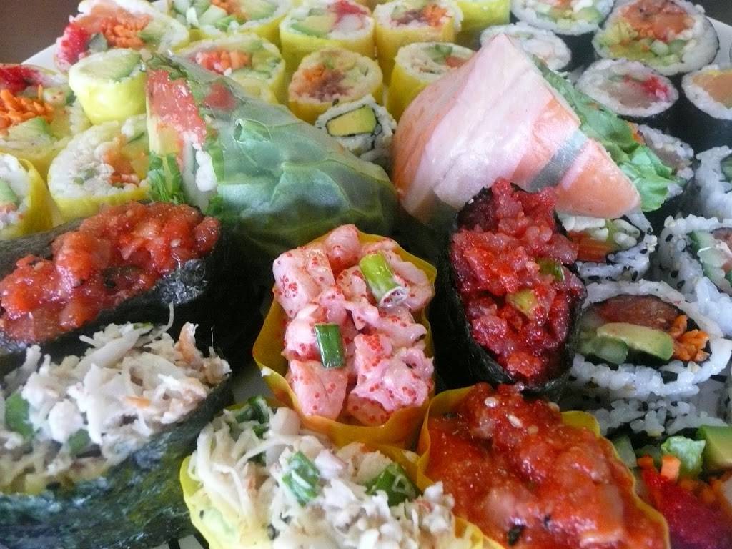 Sushiya | restaurant | 1950 Chemin du Fer-à-Cheval, Sainte-Julie, QC J3E 2T6, Canada | 4509229494 OR +1 450-922-9494