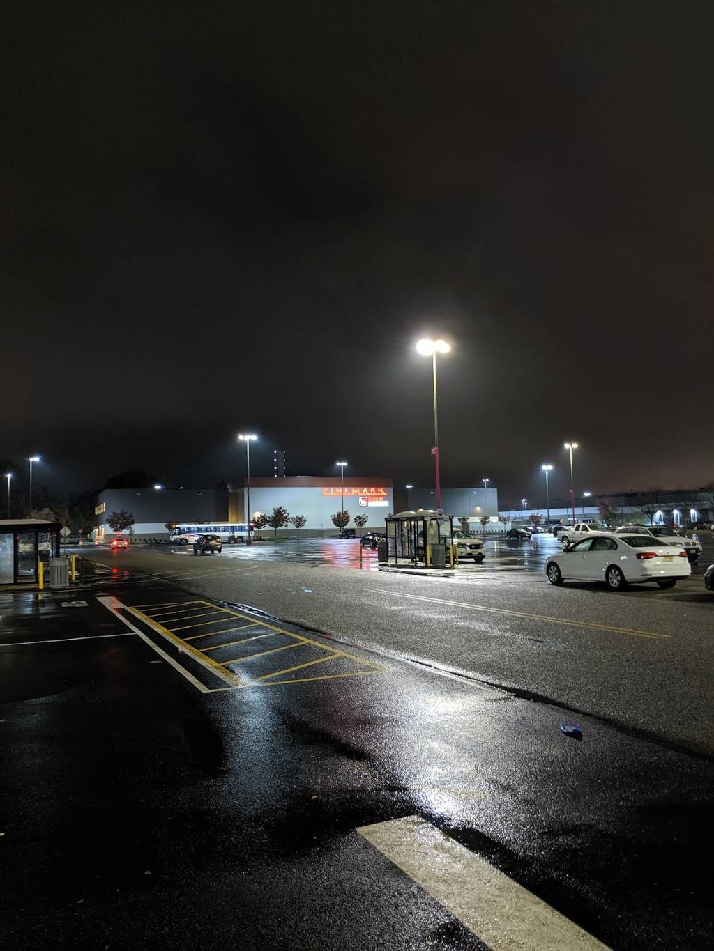 Cinemark Willowbrook Mall and XD | meal takeaway | 1400 Willowbrook Mall, Wayne, NJ 07470, USA | 9738908644 OR +1 973-890-8644