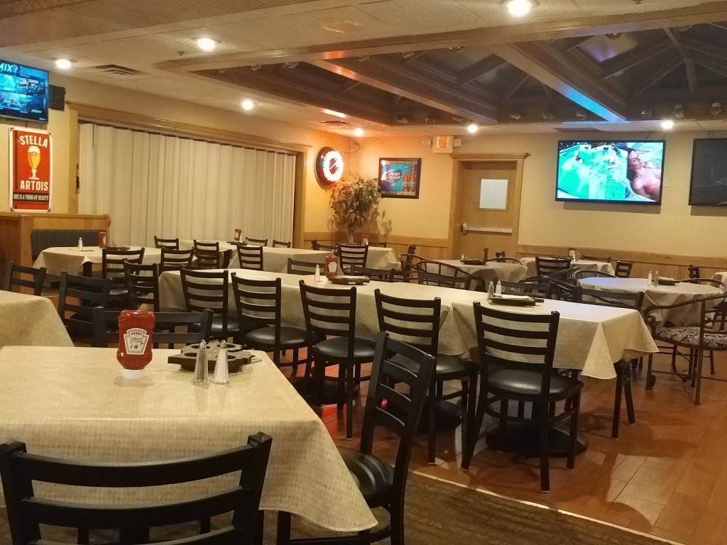 Curlys Bar & Grill | restaurant | 7880 Mackinaw Trail, Cadillac, MI 49601, USA | 2317759947 OR +1 231-775-9947