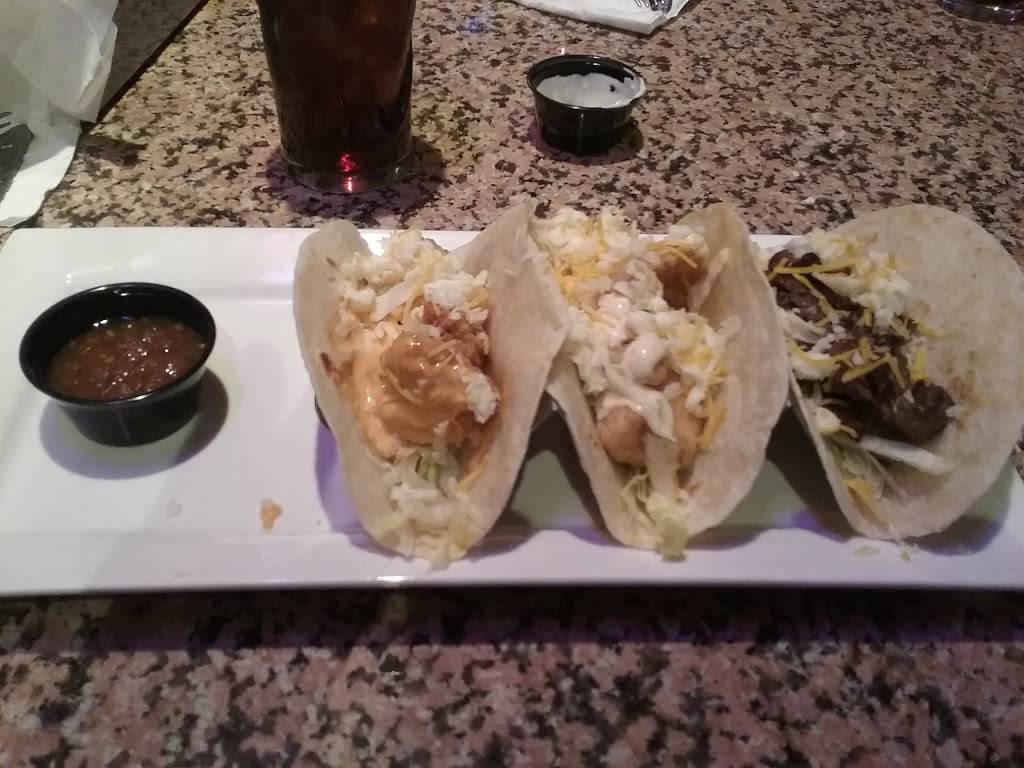 The Horseshoe Grill | restaurant | 28682 W Northwest Hwy, Lake Barrington, IL 60010, USA | 8473815530 OR +1 847-381-5530