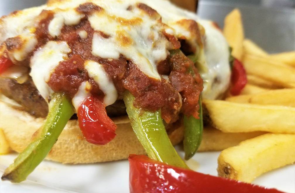 The Richmond Grille | restaurant | 40 Main St, North Adams, MA 01247, USA | 4136636500 OR +1 413-663-6500