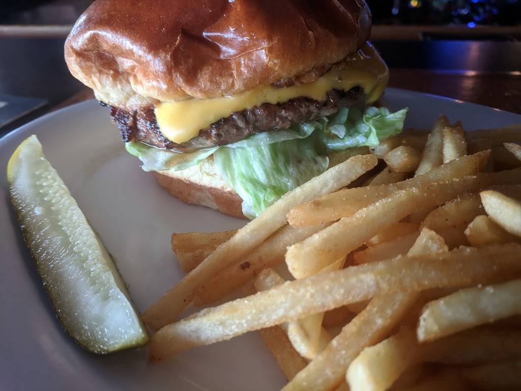 Brass Monkey Milwaukee Pub & Grill | restaurant | 700 E Layton Ave, Milwaukee, WI 53207, USA | 4144860484 OR +1 414-486-0484