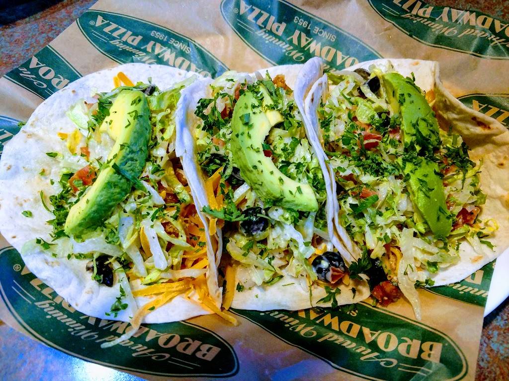 Broadway Pizza | restaurant | 2025 West River Rd N, Minneapolis, MN 55411, USA | 6125297745 OR +1 612-529-7745