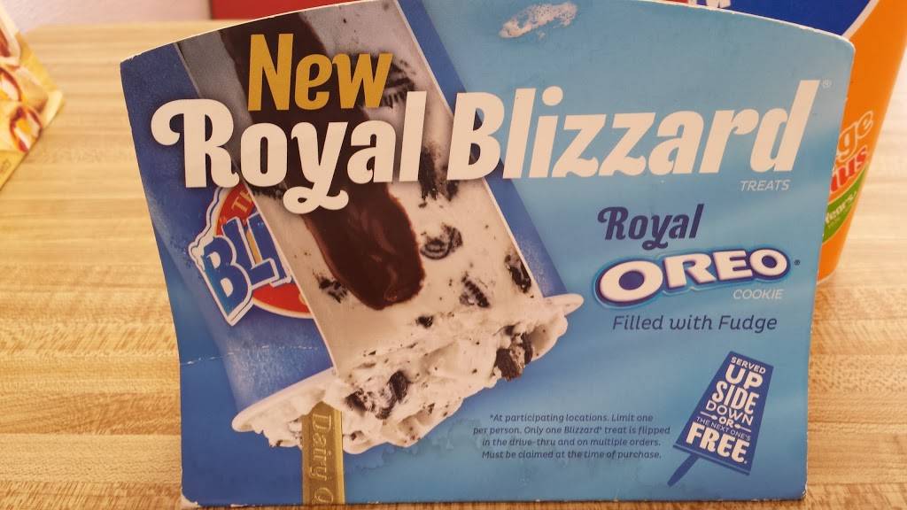 Dairy Queen | restaurant | 117 N Main St, Cheboygan, MI 49721, USA | 2316279741 OR +1 231-627-9741