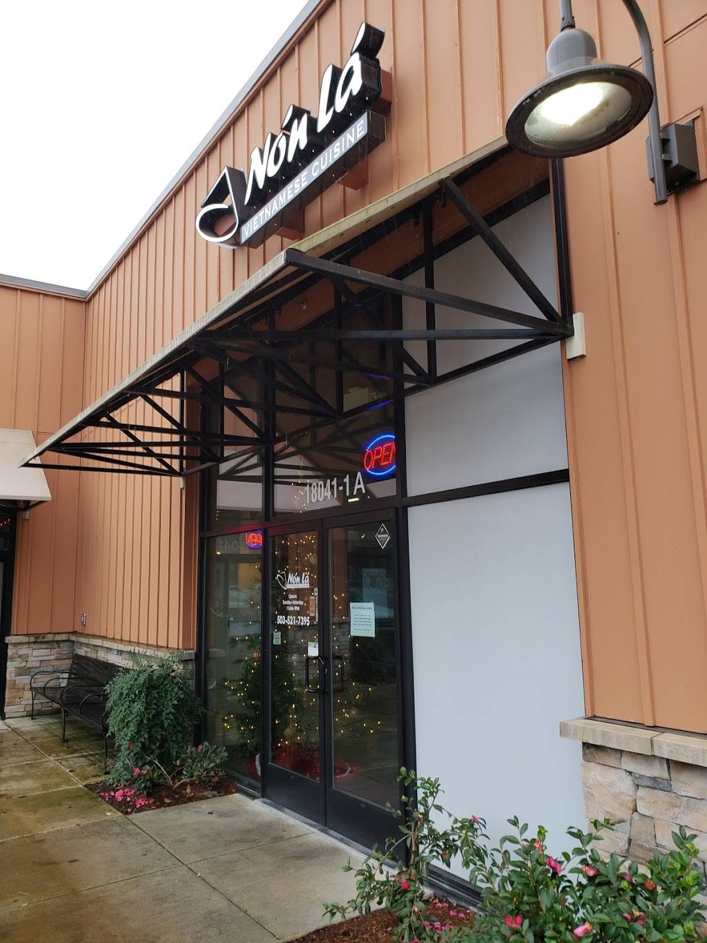 Non La Vietnamese Cuisine | restaurant | 18041 SW Lower Boones Ferry Rd, Tigard, OR 97224, USA | 5035217395 OR +1 503-521-7395