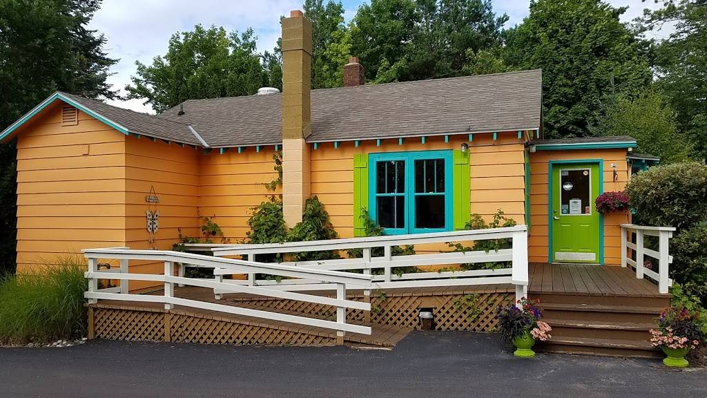 Mims Mediterranean Grill | restaurant | 1823 North, US-31, Petoskey, MI 49770, USA | 2313489994 OR +1 231-348-9994