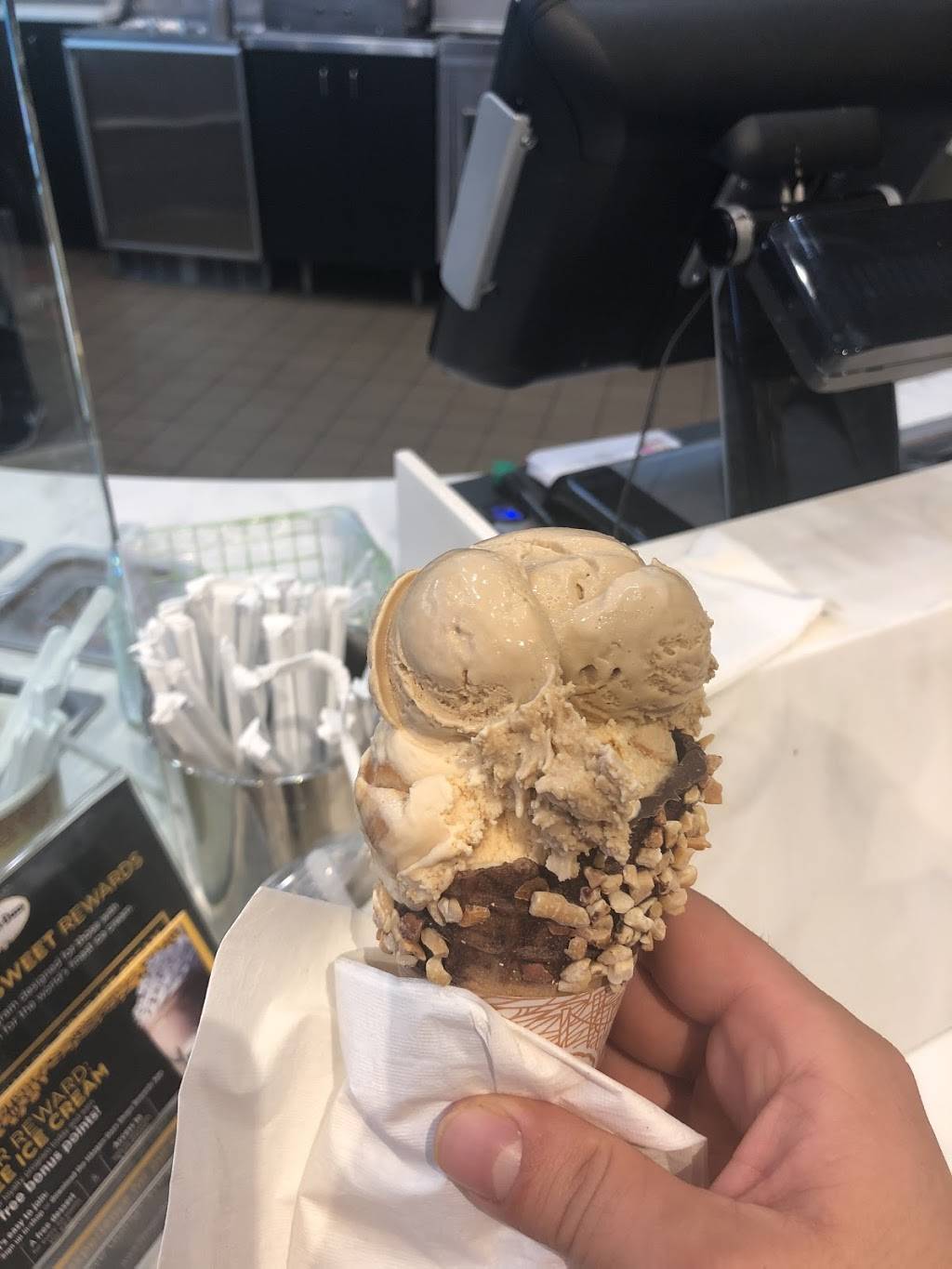 Häagen-Dazs | restaurant | 2223 N Westshore Blvd, Tampa, FL 33607, USA | 8138019130 OR +1 813-801-9130