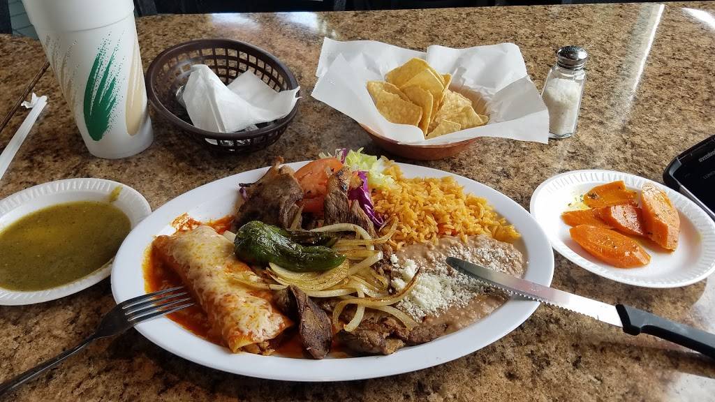 El Comalon | restaurant | 15000 Paramount Blvd, Paramount, CA 90723, USA | 5626330900 OR +1 562-633-0900