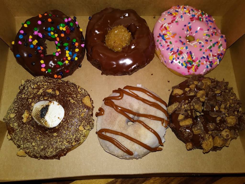 Hurts Donut | bakery | 1111 E Republic Rd #164, Springfield, MO 65807, USA | 4177557574 OR +1 417-755-7574