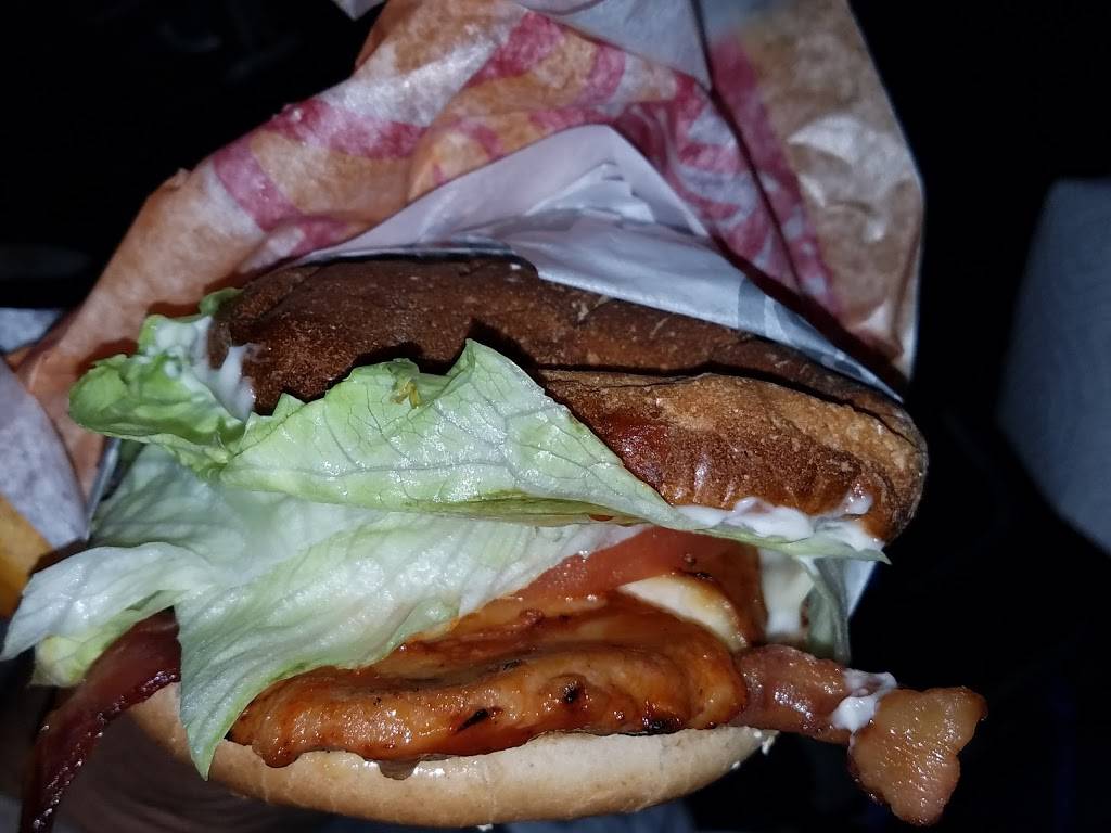 Carls Jr. | restaurant | 2002 N Country Club Dr, Mesa, AZ 85201, USA | 4808343381 OR +1 480-834-3381