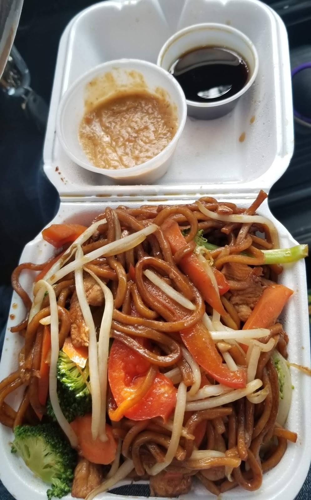 Thai Food Express | restaurant | 3170 Commercial St SE, Salem, OR 97302, USA | 5038815553 OR +1 503-881-5553