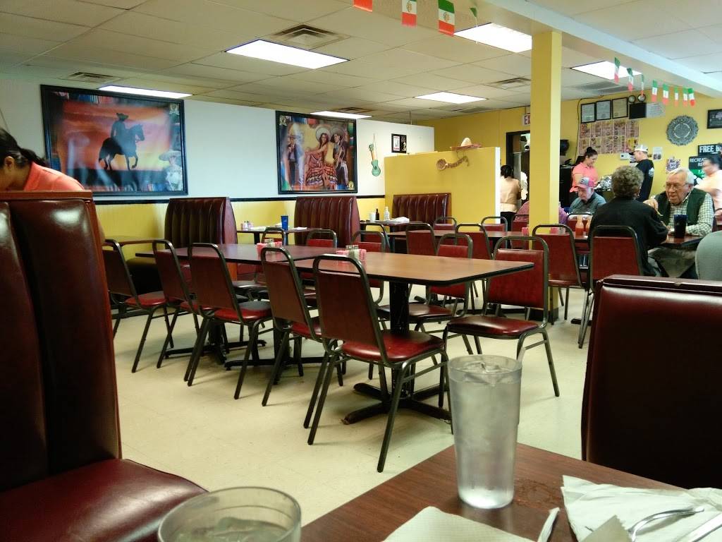 Los Compadres Mexican Restaurant | restaurant | 2901 Pelzer Hwy, Easley, SC 29642, USA | 8648557065 OR +1 864-855-7065