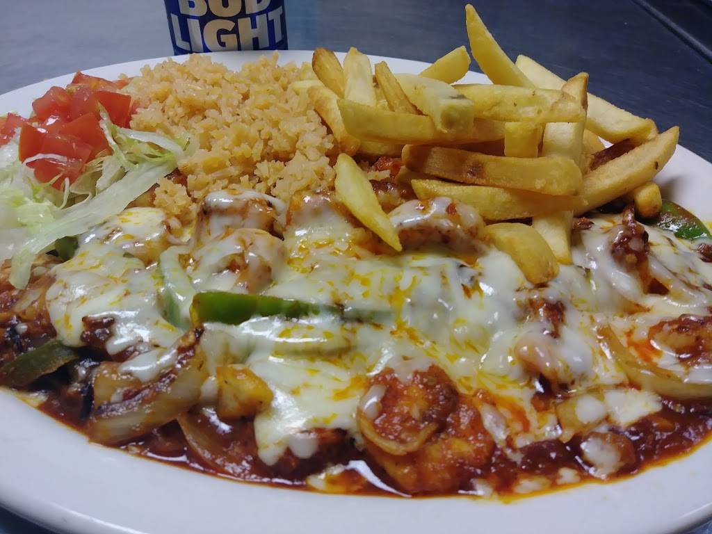 Hacienda El Tule | restaurant | 403 SW Military Dr, San Antonio, TX 78221, USA | 2109244232 OR +1 210-924-4232