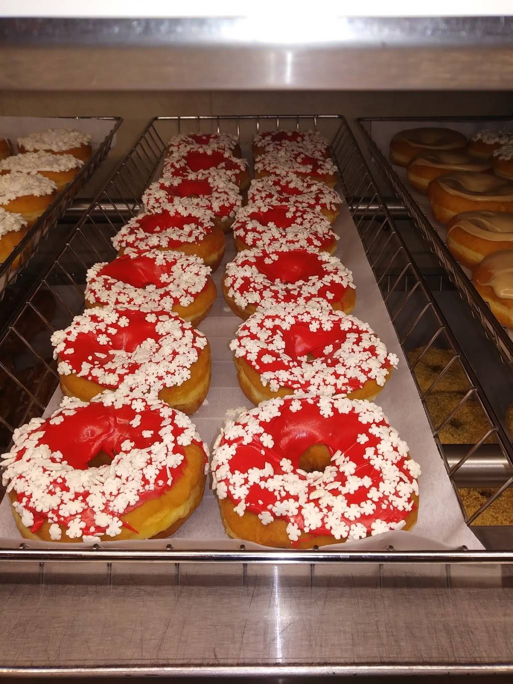 Dunkin | bakery | 625 E Main St, Westfield, MA 01085, USA | 4135624232 OR +1 413-562-4232