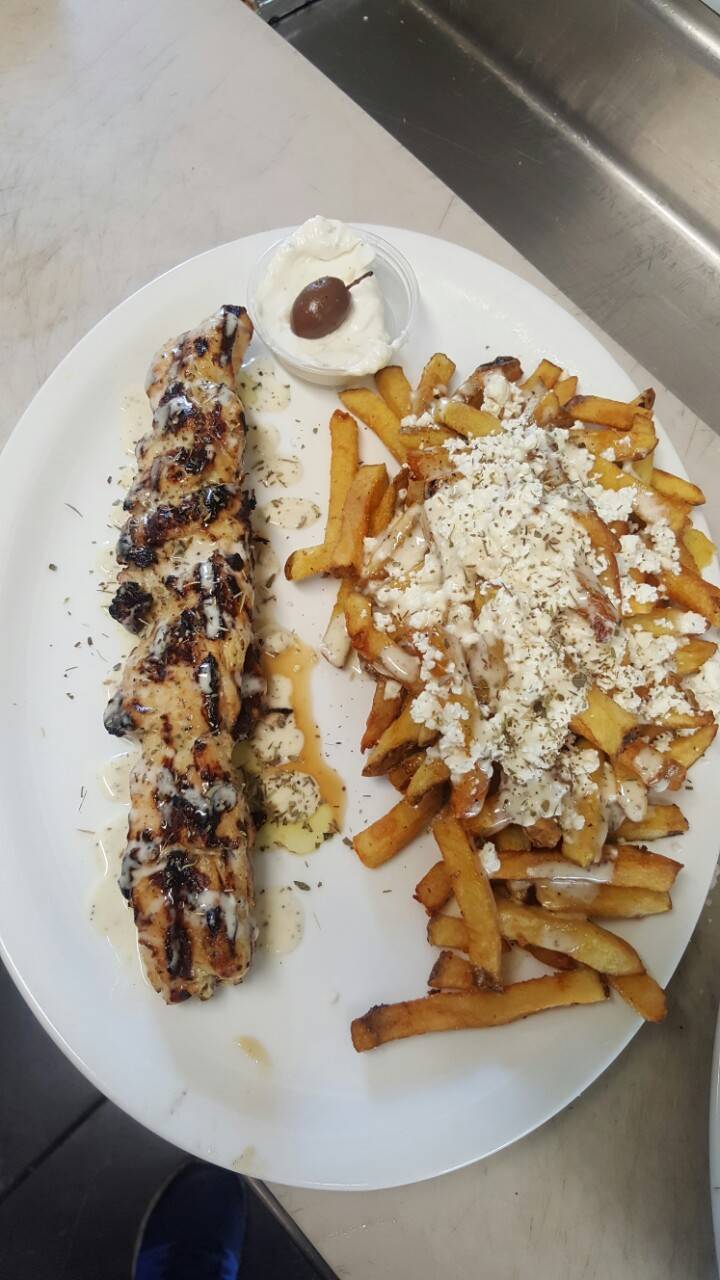 Nanoo and Memoo Greek food | restaurant | 455 Rivermede Rd, Concord, ON L4K 2H4, Canada | 6473230155 OR +1 647-323-0155