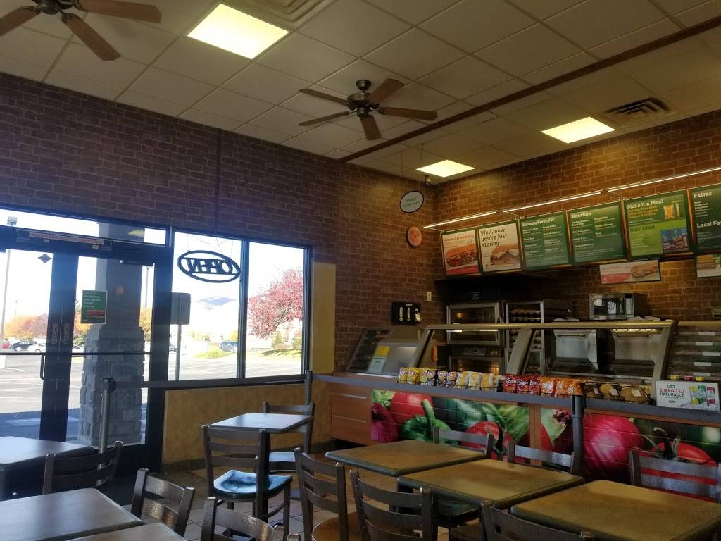 Subway | meal takeaway | 5331 W 11000 N Pad A2, Highland, UT 84003, USA | 8017720747 OR +1 801-772-0747