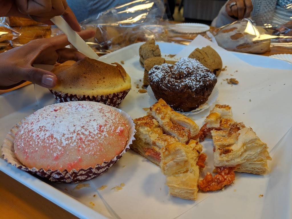 85C Bakery Cafe - Milpitas | bakery | 672 Barber Ln, Milpitas, CA 95035, USA | 4084328585 OR +1 408-432-8585