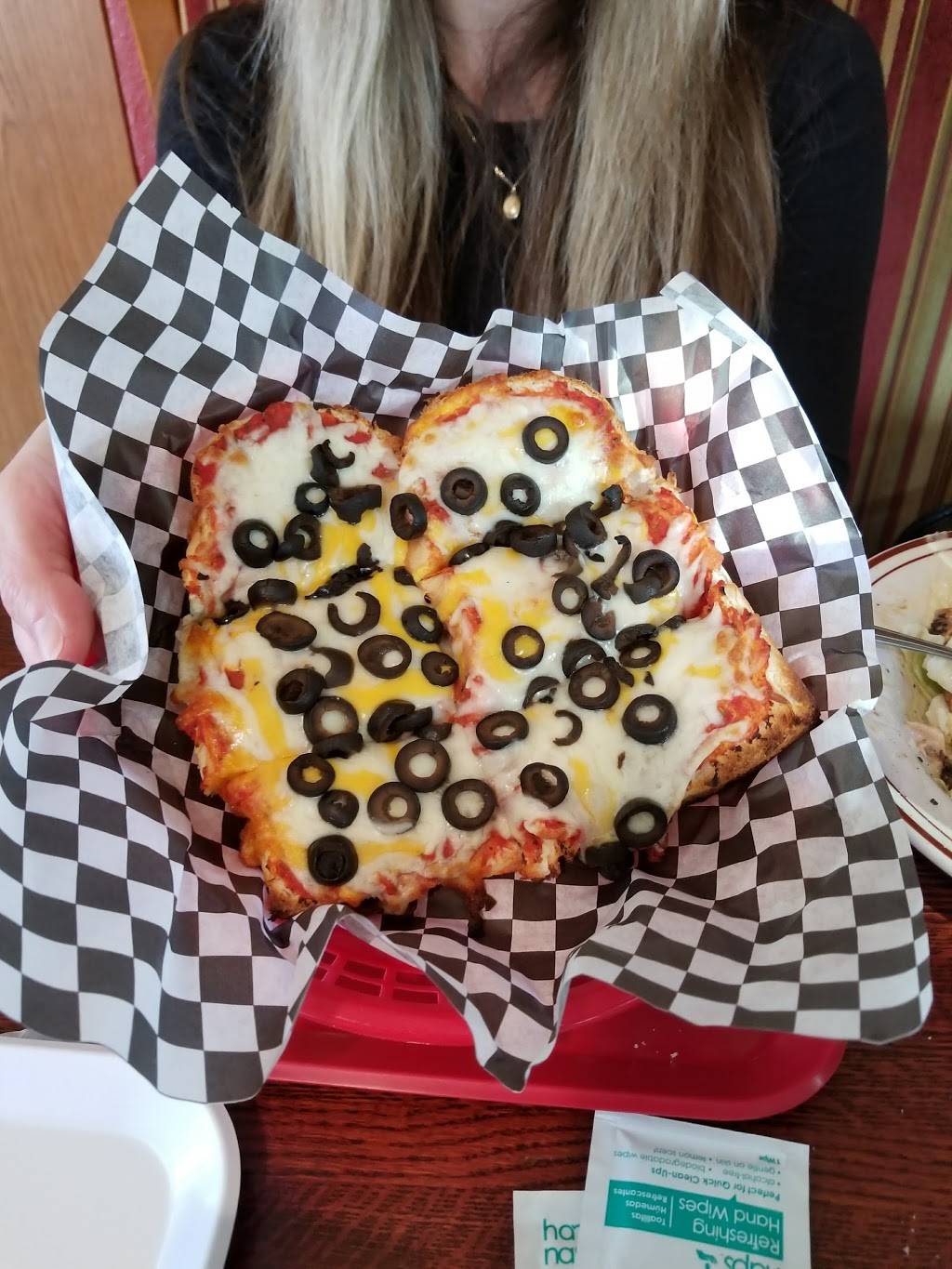 Smittys Wings & Things | restaurant | 946 N Yosemite St, Stockton, CA 95203, USA | 2092277479 OR +1 209-227-7479