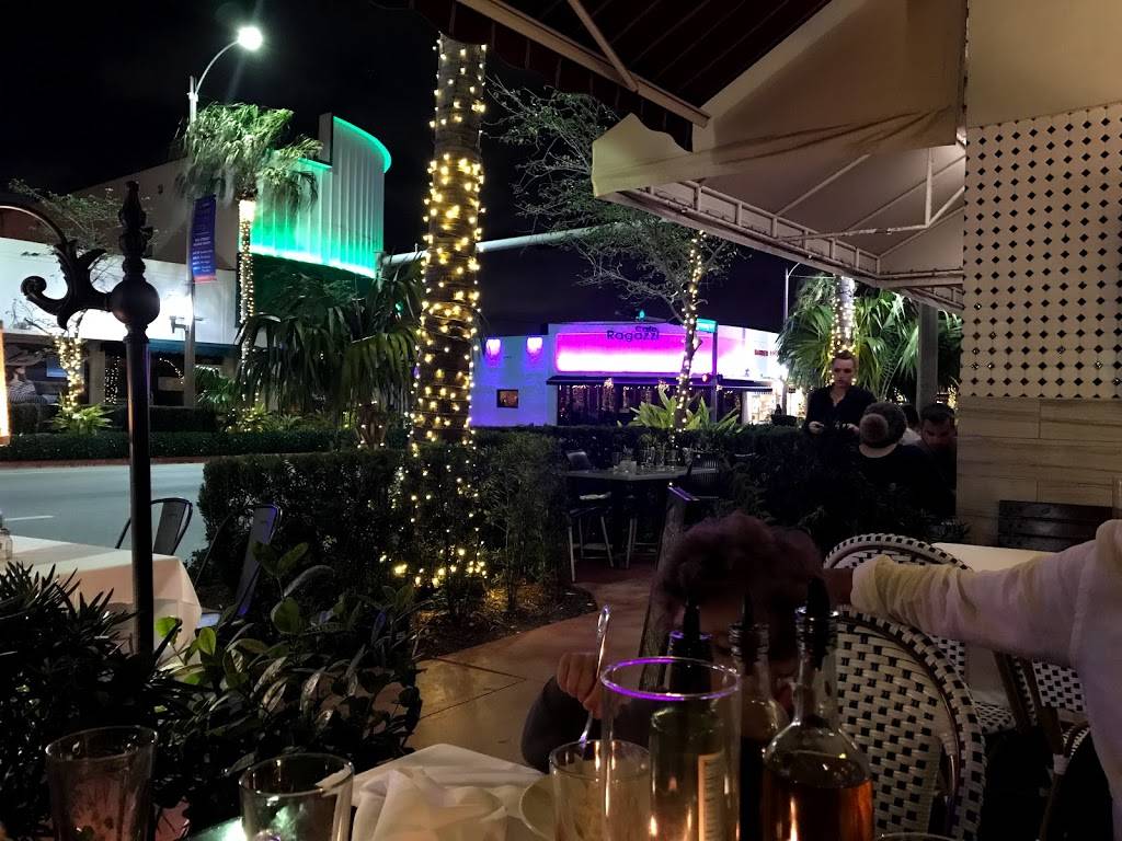 Specchio Cafe and Restaurant | restaurant | 9485 Harding Ave, Surfside, FL 33154, United States | 3058655653 OR +1 305-865-5653