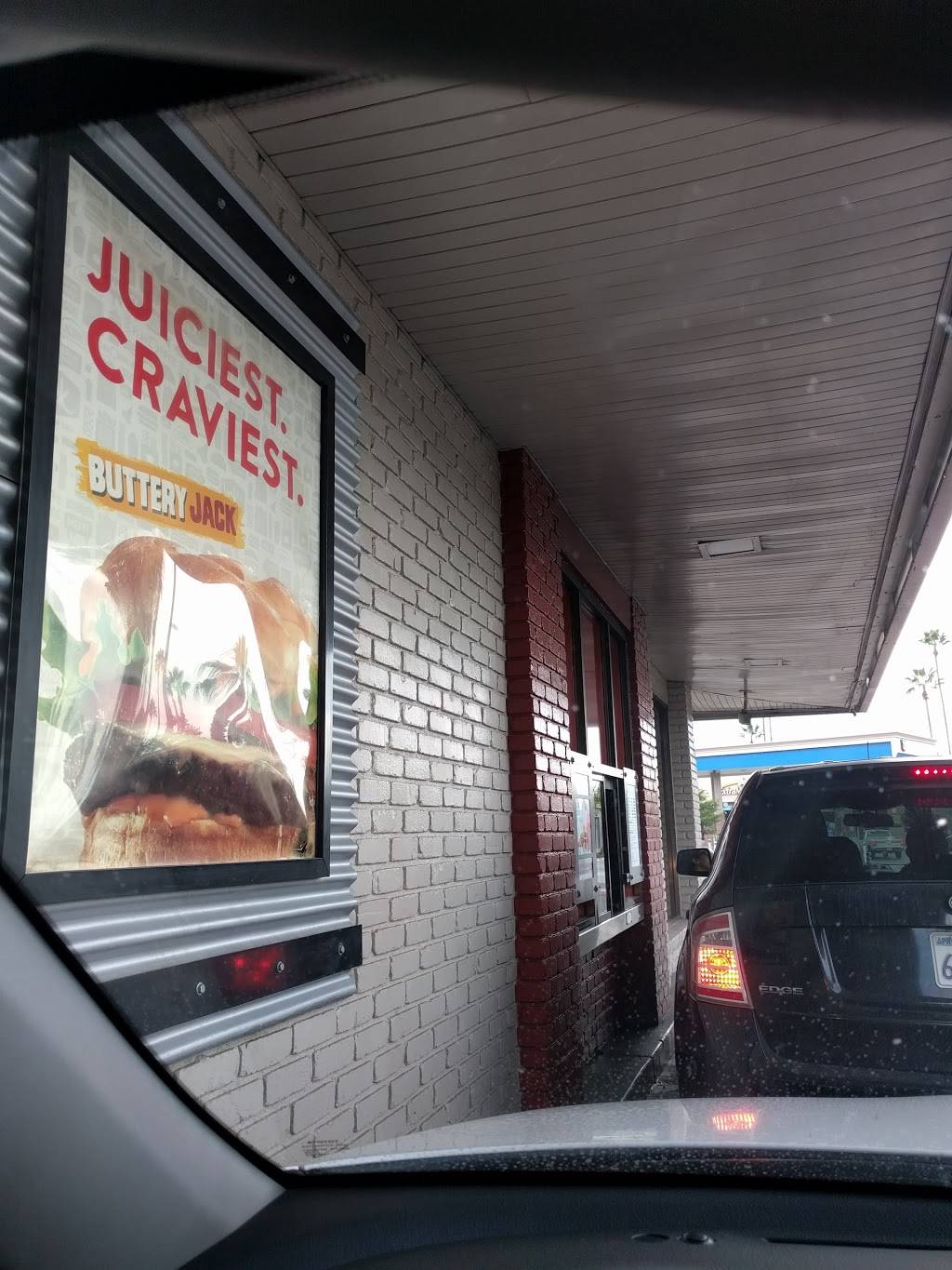 Jack in the Box | restaurant | 101 W Foothill Blvd, Pomona, CA 91767, USA | 9095960029 OR +1 909-596-0029