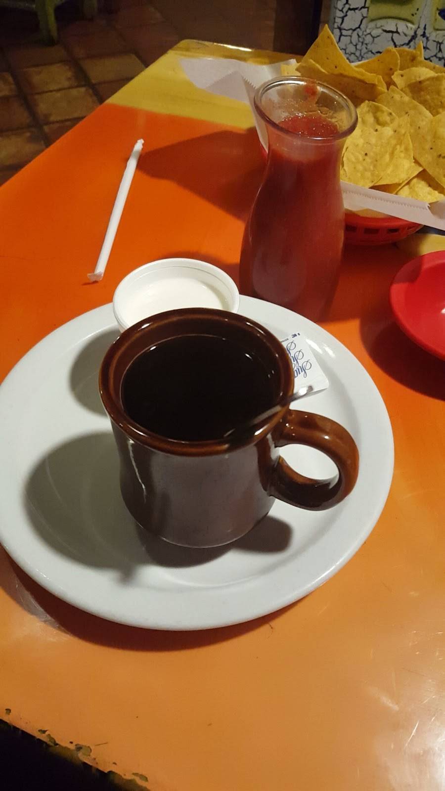 El Pueblito | restaurant | 2143 Jacksboro Pike, LaFollette, TN 37766, USA | 4235668696 OR +1 423-566-8696