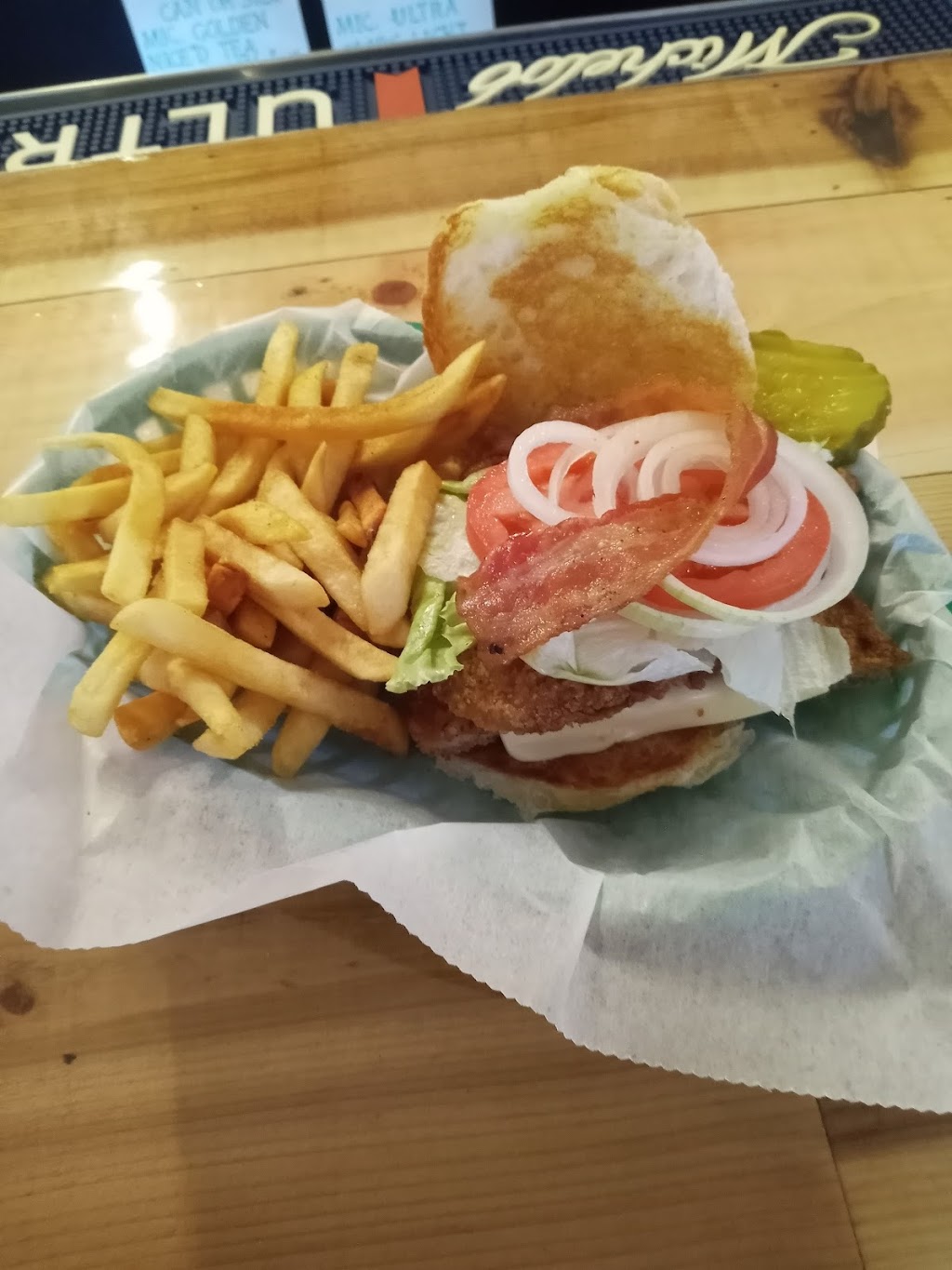 Hideaway Tavern & Grill | restaurant | 401 Rolling View Dr, Rollingstone, MN 55969, USA | 5074101070 OR +1 507-410-1070