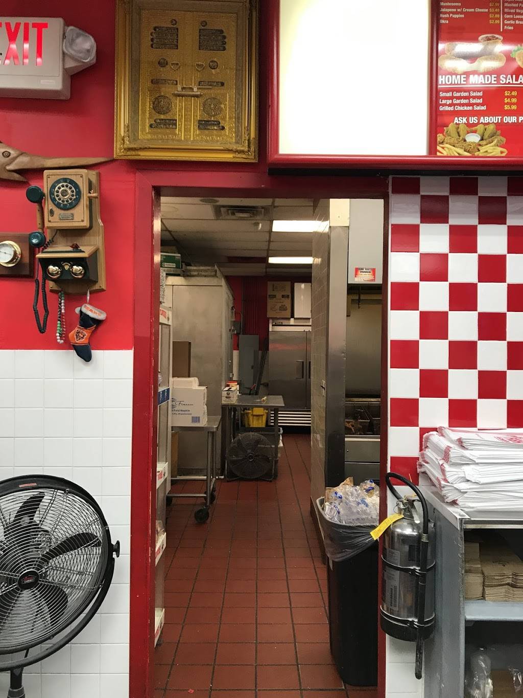 J & J Fish & Chicken | restaurant | 319 S Harlem Ave, Forest Park, IL 60130, USA | 7082091515 OR +1 708-209-1515